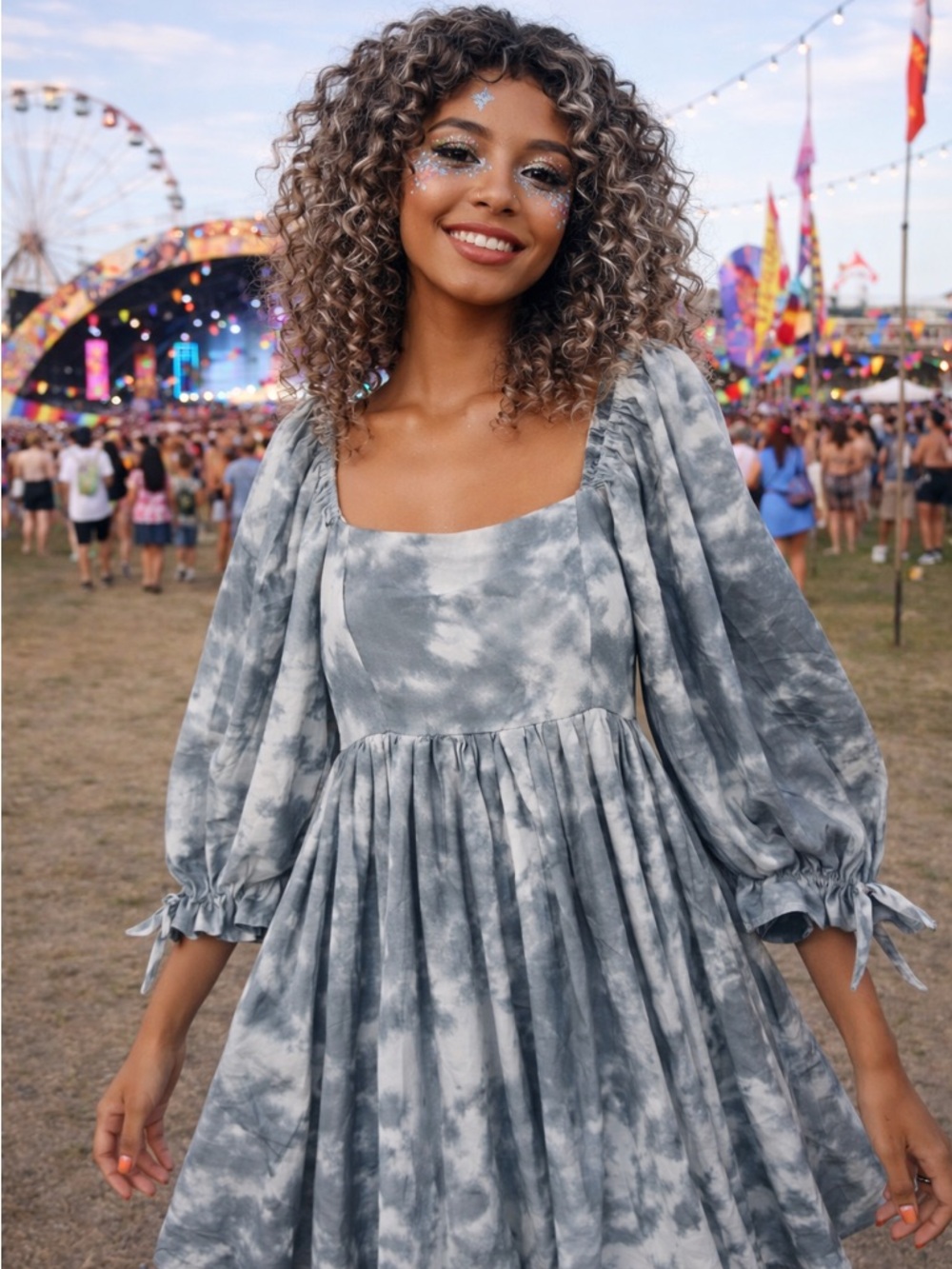 Puff Sleeve Gray and White Tie-Dye Festival Dress Knee-Length with Half Sleeves
